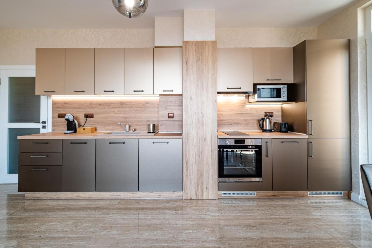 Metalex Garden 2bdrm Luxury Apartment *