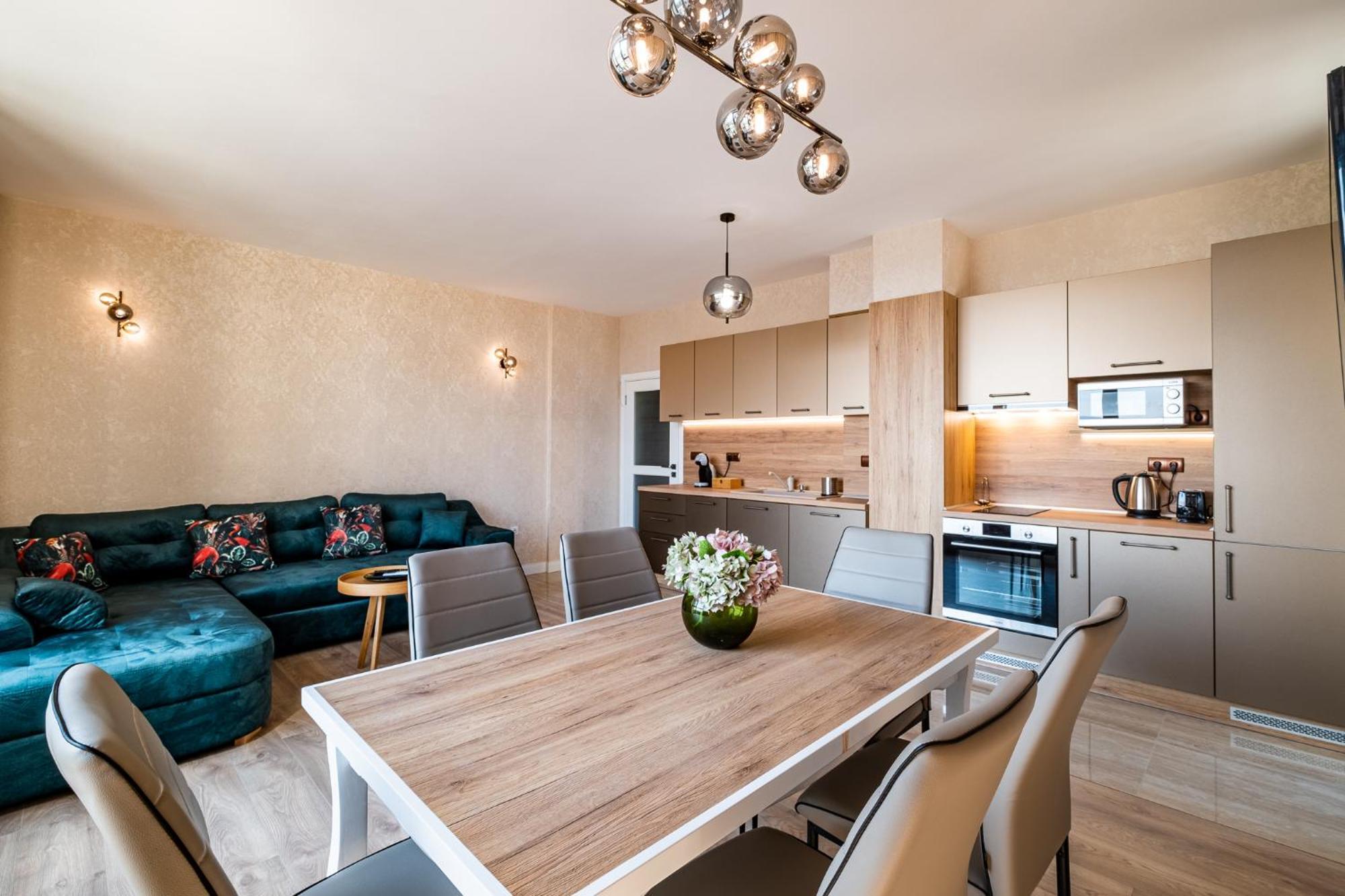 Metalex Garden 2bdrm Luxury * Varna